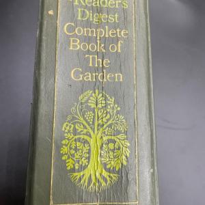 Photo of Readers Digest Complete Book of the Garden