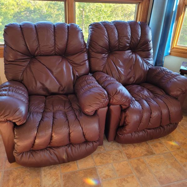 Photo of 4 Recliners for sale
