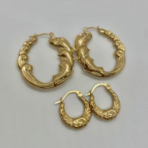 Photo of LOT 32:  14K 3.3g Medium Dolphins & 1.1g Small  Hoops, Two Pairs