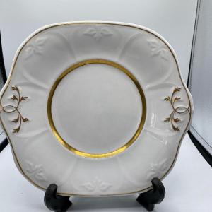 Photo of Antique  18th C Chelsea English  Serving Plate