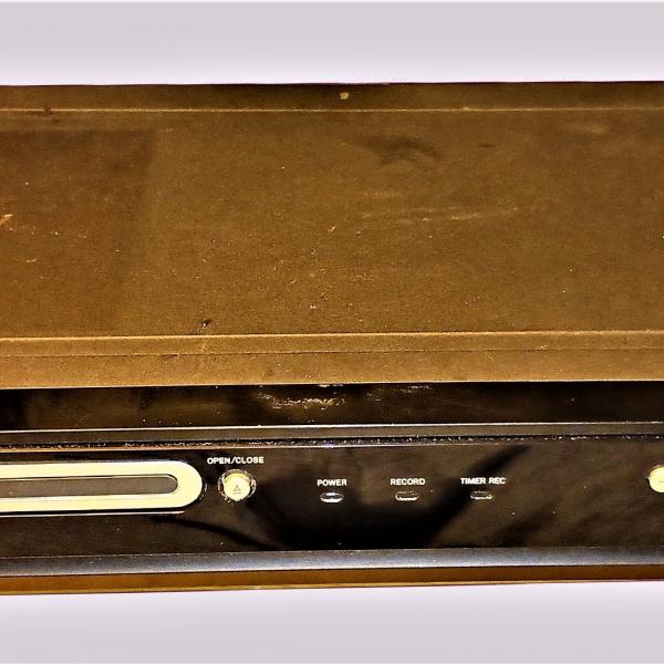Photo of Magnavox DVD Recorder ZC352MW8