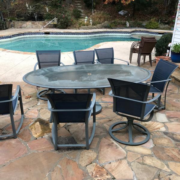 Photo of Brown and Jordan patio furniture 