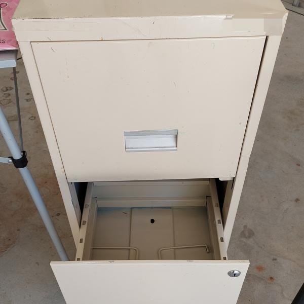 Photo of 2 Drawer Filing Cabinet 