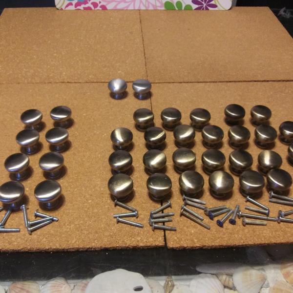 Photo of Assorted Modern Metal Drawer/Cabinet Pulls/Knobs