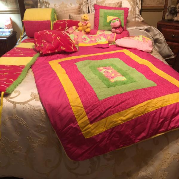 Photo of Crib bedding set Lilly Pulitzer colors