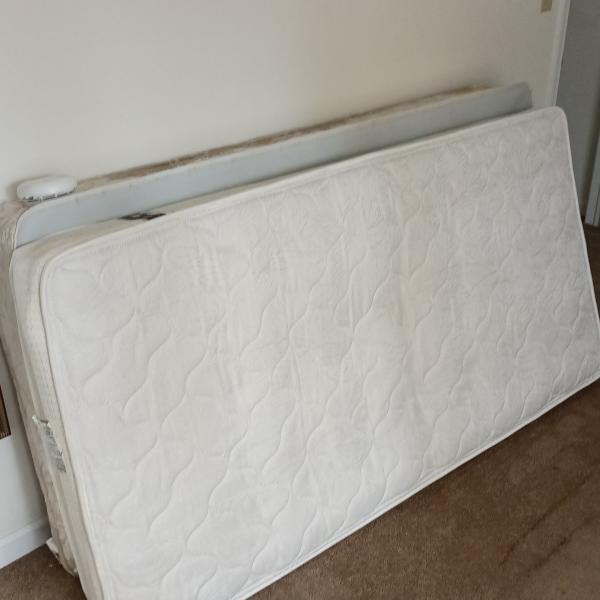 Photo of Twin bed - box and mattress