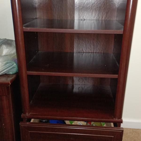 Photo of High quality shelfing unit with drawer