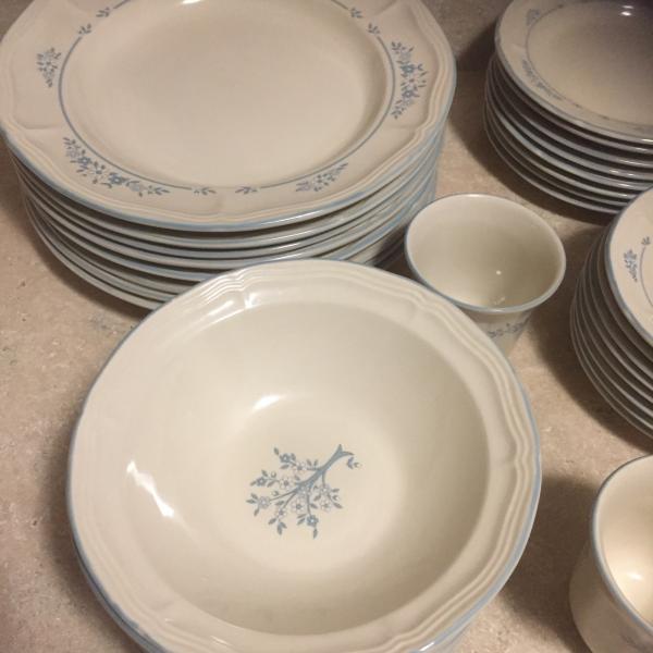 Photo of Brick Oven Stoneware  Blue Floral 8 Piece Set. Some Knife Scratches And Flaws