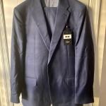 Brand new with tags mens suit 42 Navy