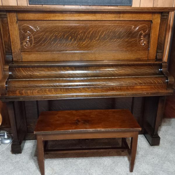 Photo of Antique Piano