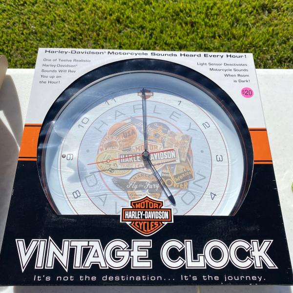 Photo of Harley Davidson Clock