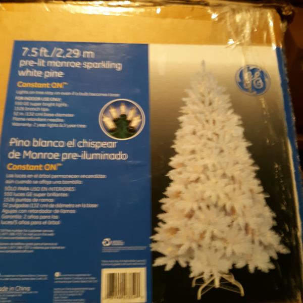 Photo of White Pre-Lit Christmas Tree