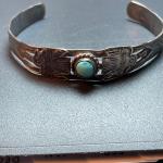 Native American sterling bracelet / Green turquoise center stone