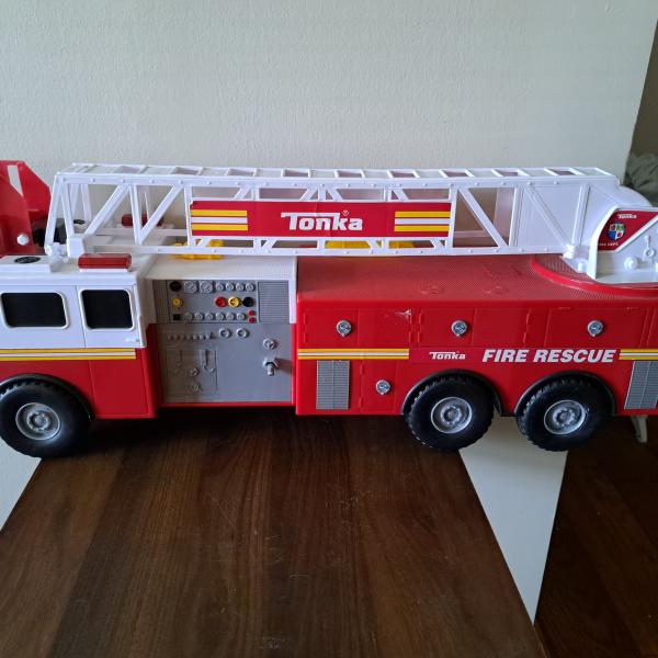 Photo of Tonka - Realistic Fire truck #328