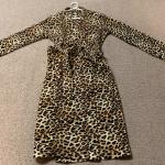 Gilligan & Omalley Leopard Robe Size XS 