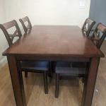 Dining Table w 4 chairs