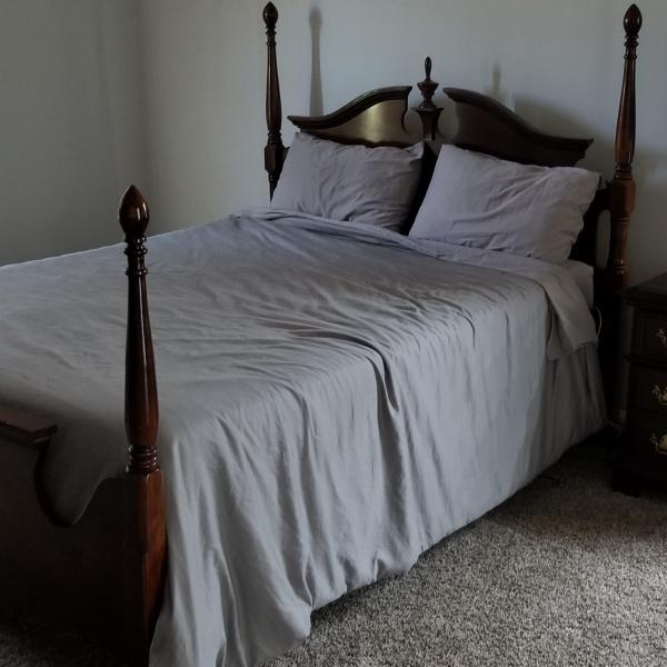 Photo of bedroom set