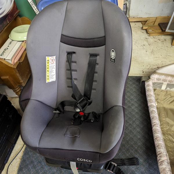 Costco baby car seat | snaplist