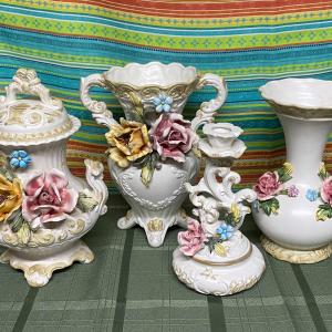 Photo of 4 GORGEOUS PORCELAIN CAPODIMONTE NUMBERED PIECES 