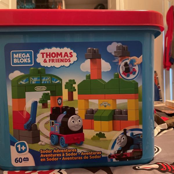 Photo of Thomas and friends mega blocks