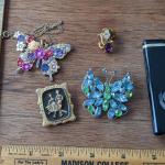 Lot of Vintage Jewelry, lighter