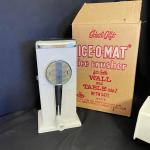 Ice-O-Mat, Retro Kitchen Appliances for Decor (DR-SS)