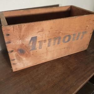 Photo of Wooden Armour Box (TR-DW)