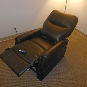 Photo of Dark Brown Used Signature Design by Ashley Powerlift Recliner