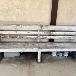 LOT 8  VINTAGE WEATHERED WOOD BENCH /PEW CHIPPY PAINT