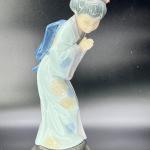 LLADRO Porcelain Figurine #4989 Japanese Sayonara