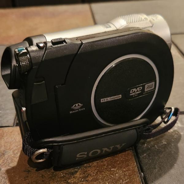 Photo of Sony Handycam DCR-DVD610