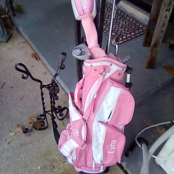 Photo of Child golf clubs