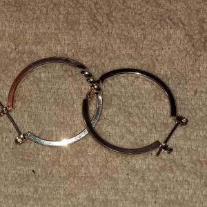 Photo of 18k White gold Hoops