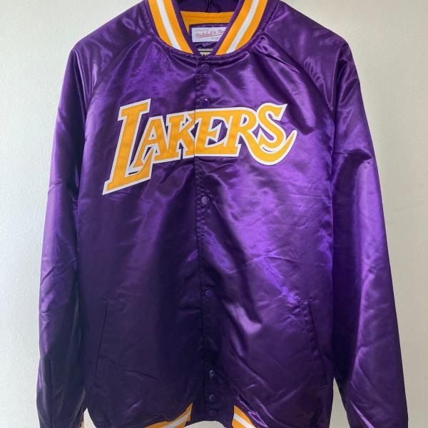 Photo of Lakers purple satin snap jacket sz L 