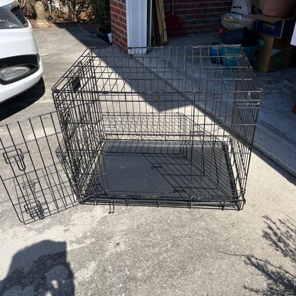 Photo of Dog crate