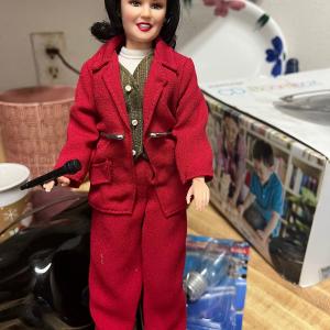 Photo of Mattel Rosie O’Donnell Statue Doll