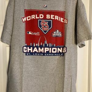 Photo of 2011 World Series Champions St. Louis, Mo Cardinals Gray Shirt