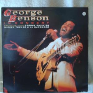 Photo of George Benson