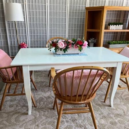 Photo of White Table and four Chairs-PRICE REDUCED!