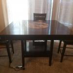 DINING TABLE USED LIKE NEW WITH 4 CHAIRS