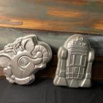 R2-D2 AND RUDOLPH CAKE PANS