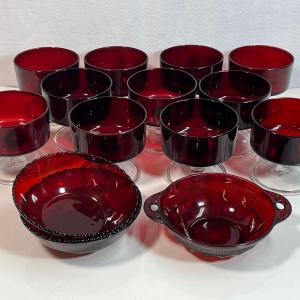 Photo of LOT 33: Cristal d'Arques Durand Made in France Ruby Red Glass Champagne Coupes (