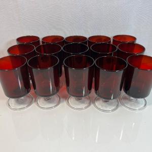 Photo of LOT 36:  Cristal d'Arques Durand Made in France Ruby Red Glass - 15 Wine Glasses