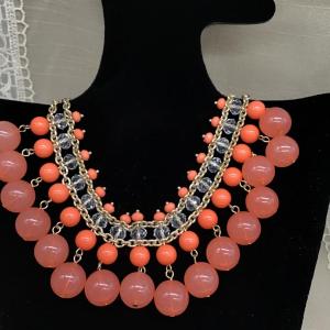 Photo of Banana Republic Fashion Necklace With Glass Beads
