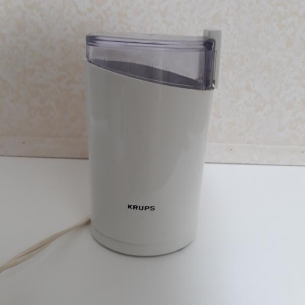 Photo of KRUPS COFFEE-SPICE-NUT GRINDER WHITE EXCELLENT CONDITION 