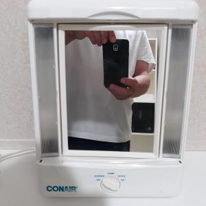 Photo of CONAIR 2 SIDED MAKEUP MIRROR WITH 4 LIGHTING SETTINGS LIKE NEW