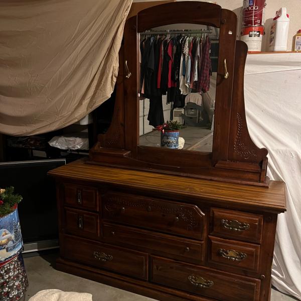 Photo of Dresser with mirror 