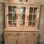 Broyhill Dining Set Buffet, Hutch & Table