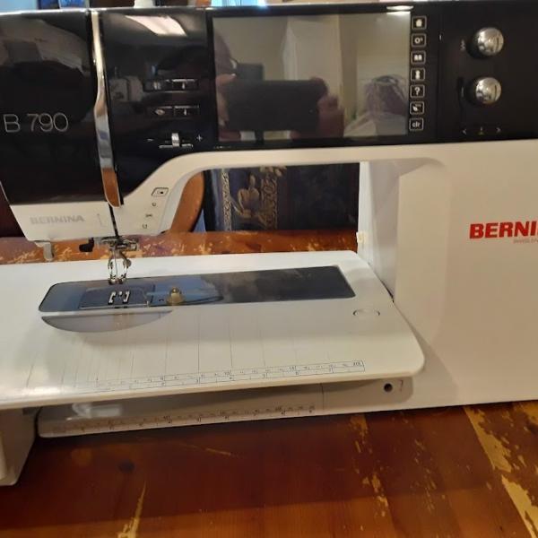 Photo of Bernina 790 Sewing machine 