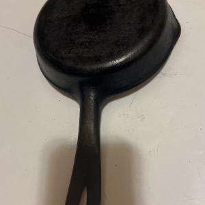 Photo of Small Cast Iron skillet